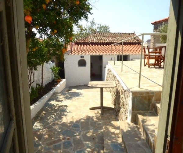 Eressos, Lesvos Island 81105, 3 Bedrooms Bedrooms, ,1 BathroomBathrooms,House,For Sale,1270