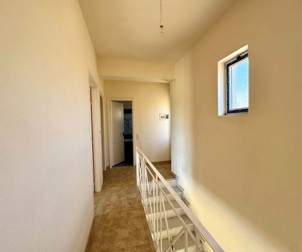 3 Bedroom Bedrooms, 0 ,2 BathroomBathrooms,House,For Sale,0,1366