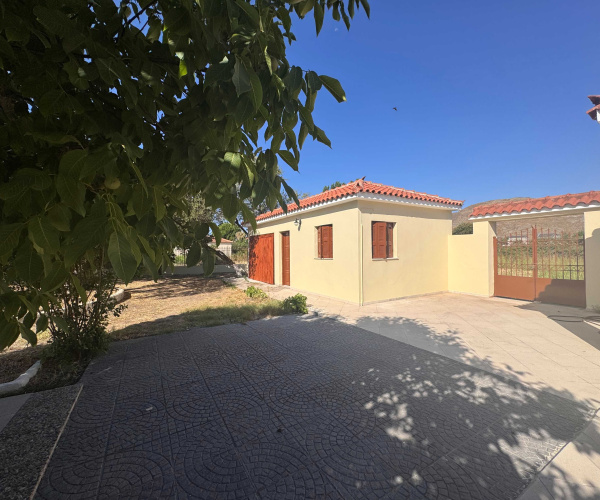 3 Bedroom Bedrooms, 0 ,3 BathroomBathrooms,House,For Sale,0,1367