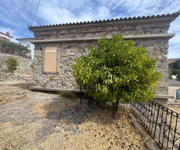 0 , 0 ,0,House,For Sale,0,1368